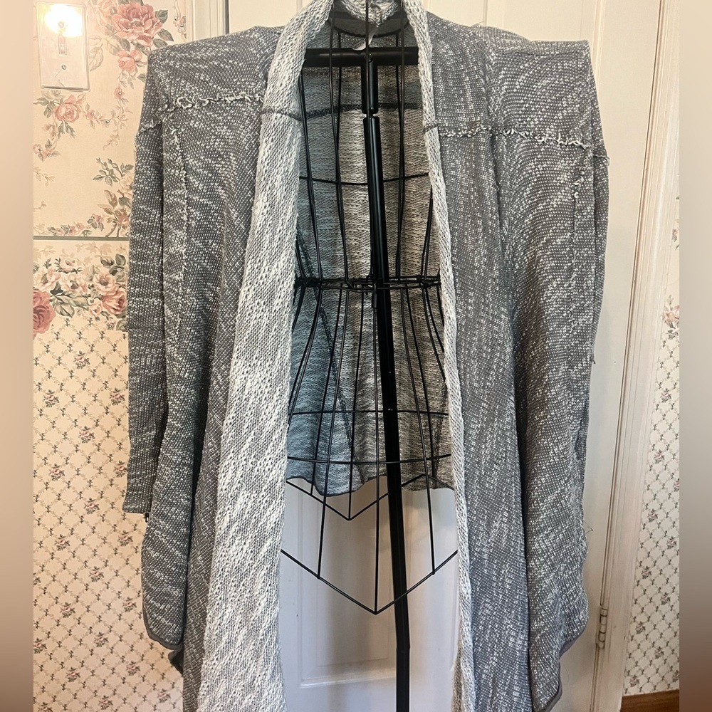 Free people Loop Cardigan Cream Grey wrap waterfall frayed distressed lagenlook - Picture 5 of 16